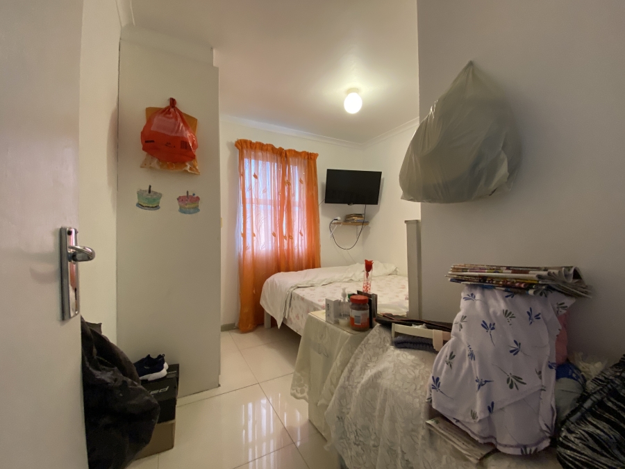 2 Bedroom Property for Sale in Fairfield Estate Western Cape